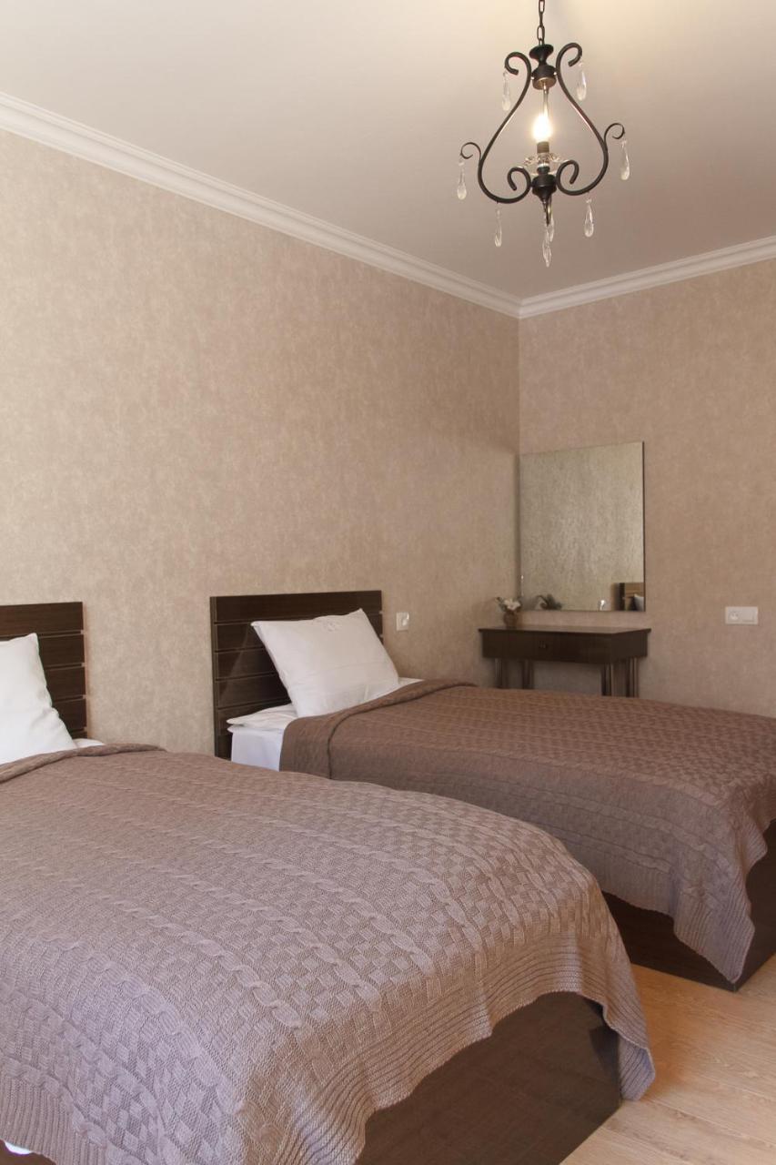 Hotel Sunny Mountain House Kazbegi Esterno foto