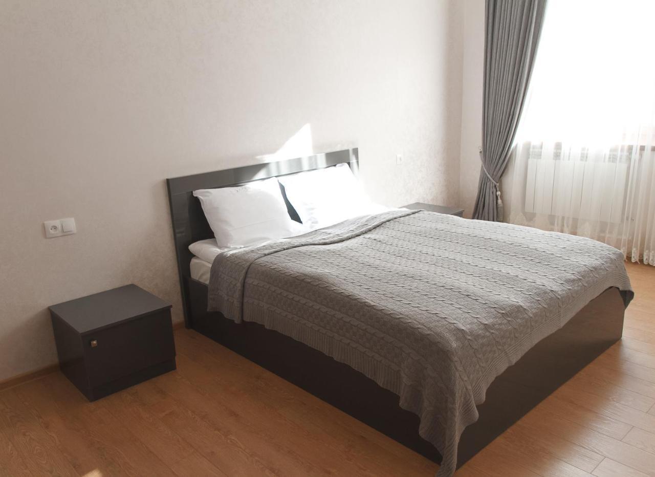Hotel Sunny Mountain House Kazbegi Esterno foto